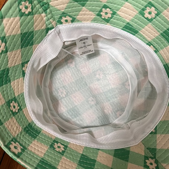 Green flower bucket hat NWT - Picture 4 of 5